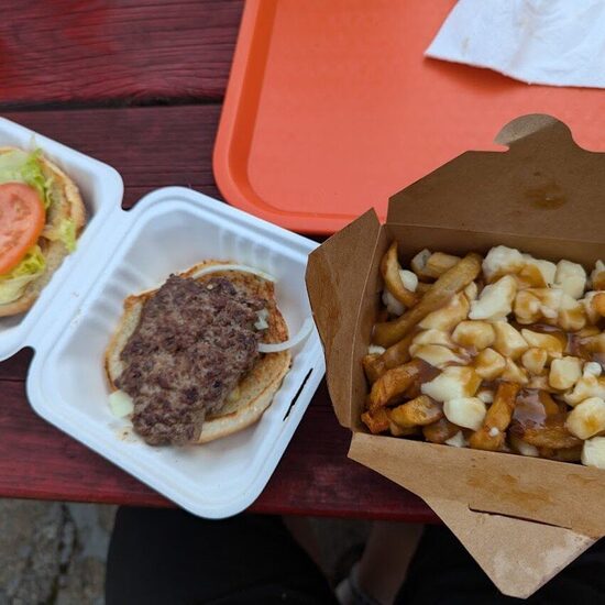 Casse-Croute chez lorraine - Cr Restaurants in Montreal