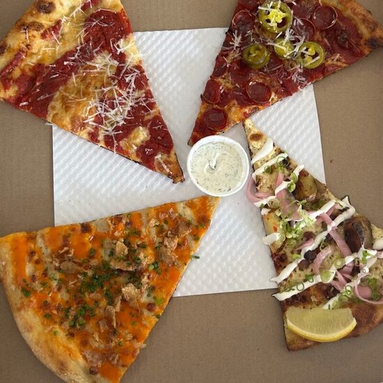Nonno's Pizzeria et Club Social - Restaurants de Montréal