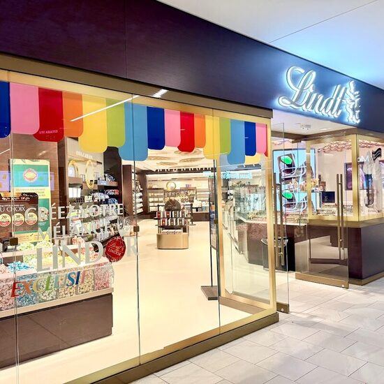 Boutique Lindt - Restaurants in Montreal