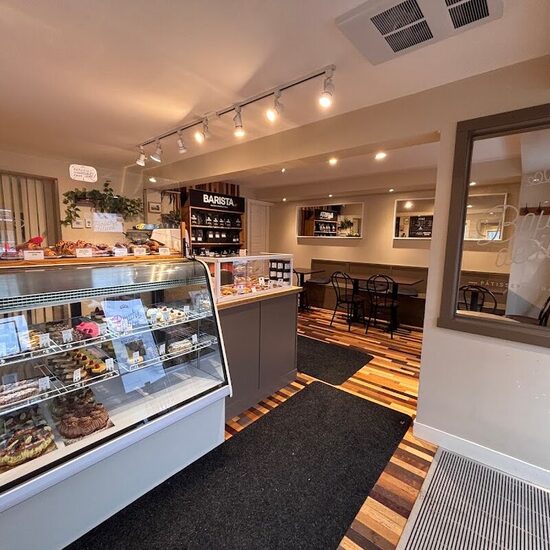 Bouche et Délices - Tea, Pastries Restaurants in Eastern Townships