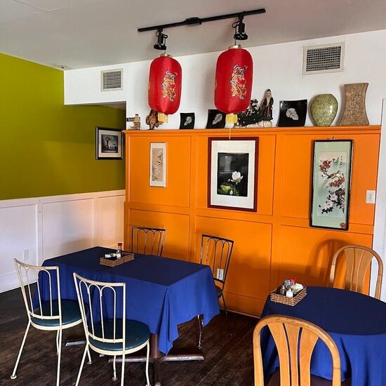 Lotus Blanc Vietnamien - Restaurants Grecs, Grillades de Montréal