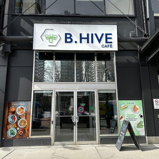 B Hive Café - Restaurants Cafés, Crêpes de Montréal