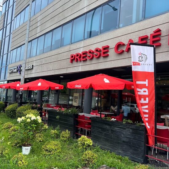 Presse Caf&eacute; - Restaurants de Montr&eacute;al