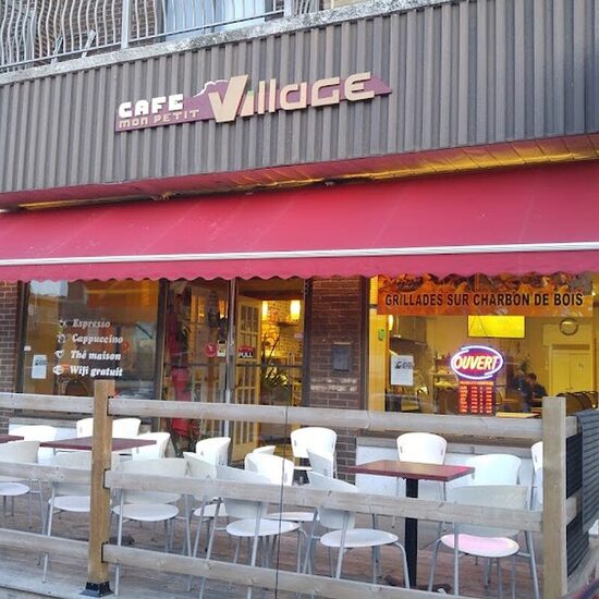 Café Mon Petit Village - Restaurants in Montreal