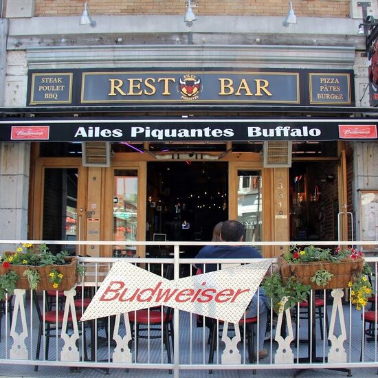 Les Ailes Piquantes Buffalo Restaurant