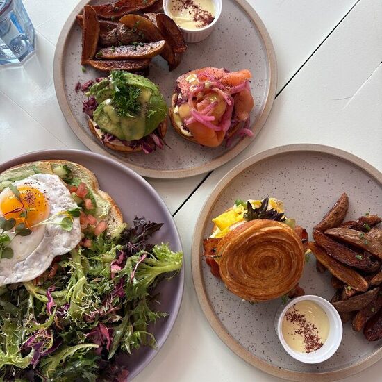 Le 30 Février - Breakfast Restaurants in Montreal