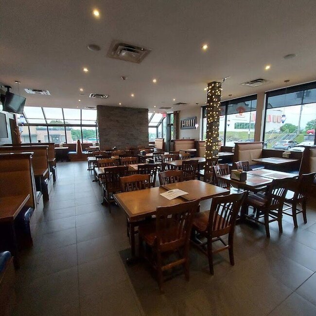 Nickels Deli & Bar - BBQ, Poutine, American Restaurants Near: J7Y4E5