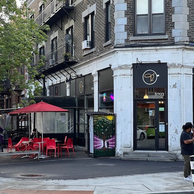 Caf&eacute; 92 Degres -  Restaurants Near: H8R1E2