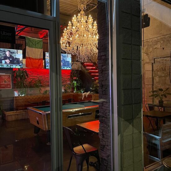 Café Rdp Sports Bar - Poutine, Bubble Tea, Breakfast Restaurants in Montreal