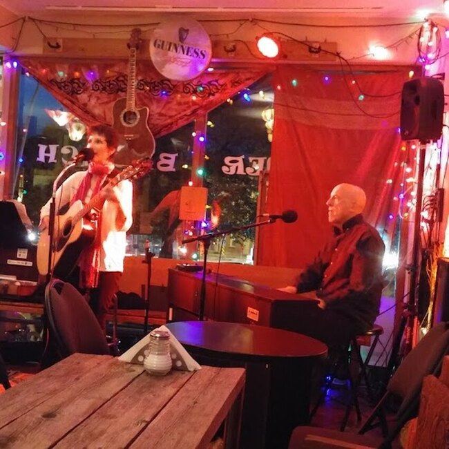 Mariposa - Restaurants pr&egrave;s de: H4A3K4