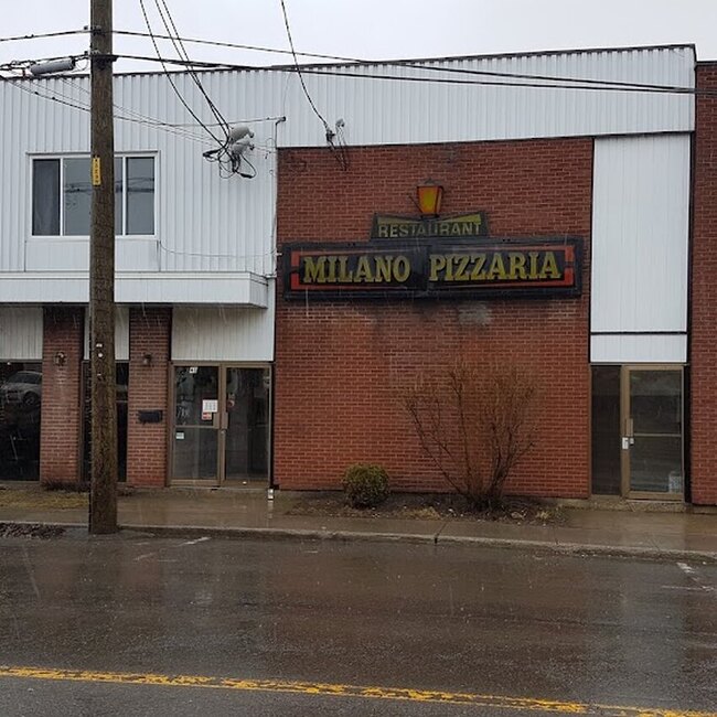 Pizzeria Milano - Restaurants pr&egrave;s de: J7Z5B7