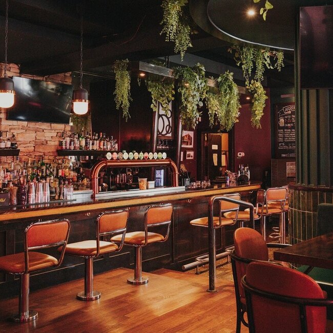 Bistro Chez Roger - Restaurants Near: H2E1T4