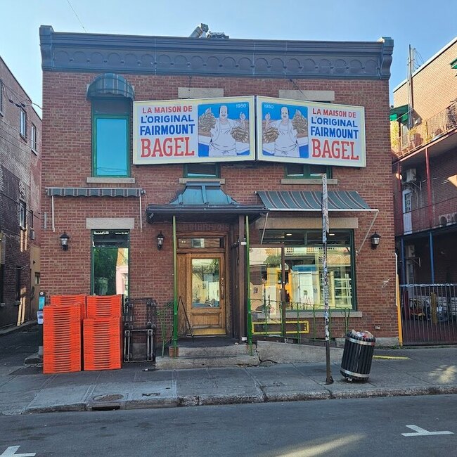 Fairmount Bagel Bakery - Turkish, Bagels, Tea Restaurants Near: H2V4E4