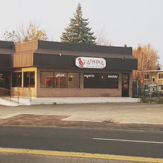 Athena Pizzeria - Poutine, Fried Chicken, BBQ Restaurants in Pierrefonds-Roxboro