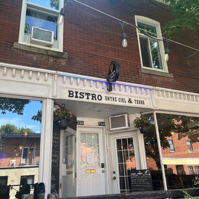 Bistro Entre Ciel et Terre - Restaurants Brunch pr&egrave;s de: H4E3H9