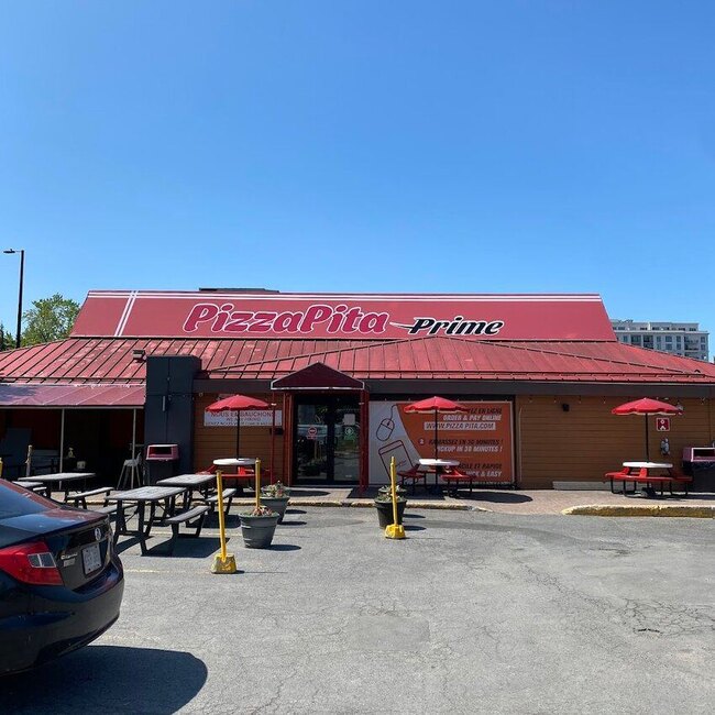 Pizza Pita - Restaurants Halal, Cachers &agrave; Montr&eacute;al
