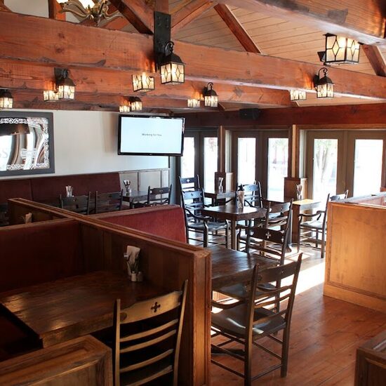 Ye Olde Orchard Pub & Grill - Restaurants in Montreal