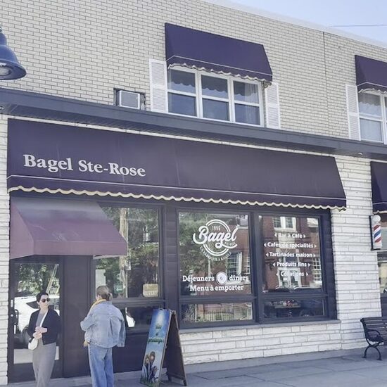Bagel Ste-Rose - Terrace Restaurants in Sainte-Rose
