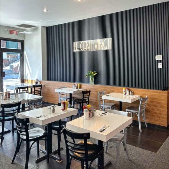 B & M Restaurant - Poutine Brunch in Montreal