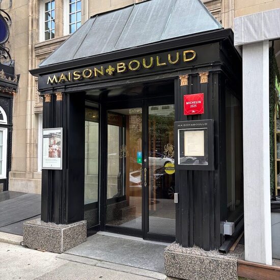 Maison Boulud - Breakfast, Bagels, Poutine Restaurants in Montreal