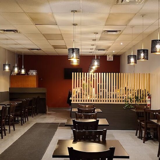 Lotus - Restaurants in Deux-Montagnes