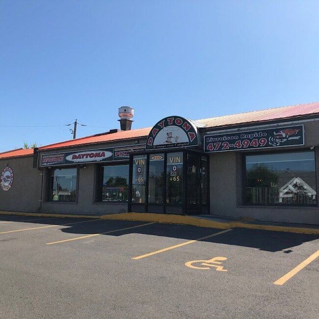 Pizzeria Daytona - Restaurants pr&egrave;s de: J7P4X5