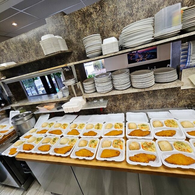 Brochetterie Parthenon -  Restaurants Near: H3S1R3