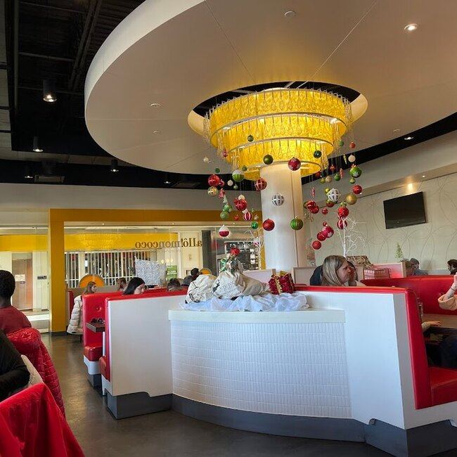 All&ocirc; mon Coco - Montreal Breakfast Open Now Restaurants