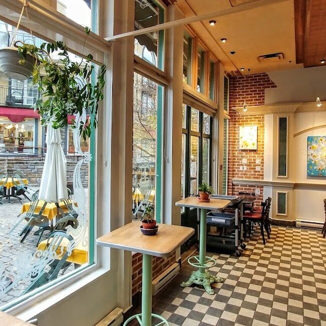 Au Grain de Caf&eacute; - Restaurants &agrave; Montr&eacute;al