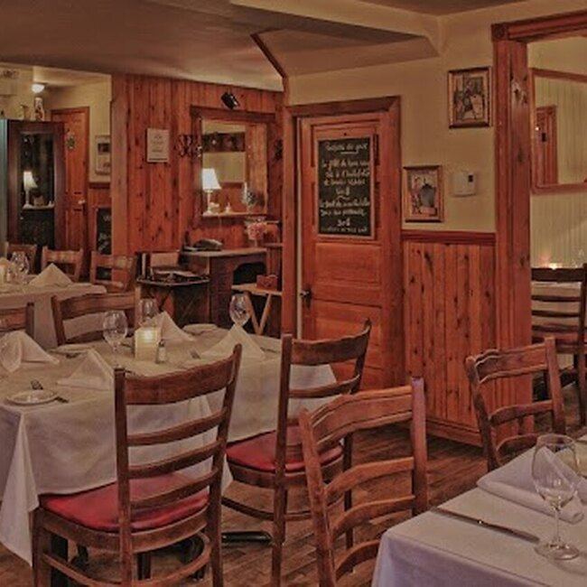 C'est la Vie -  Restaurants Near: J8E3J9