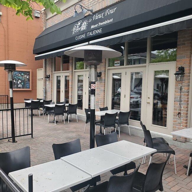 Le Vieux Four - Laurentians (North Shore) Steakhouses, Sandwiches, Salads, Pizza, BBQ, Burgers Restaurants