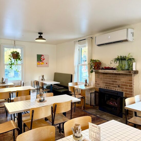 Charlotte café - Restaurants in Laurentians (North Shore)