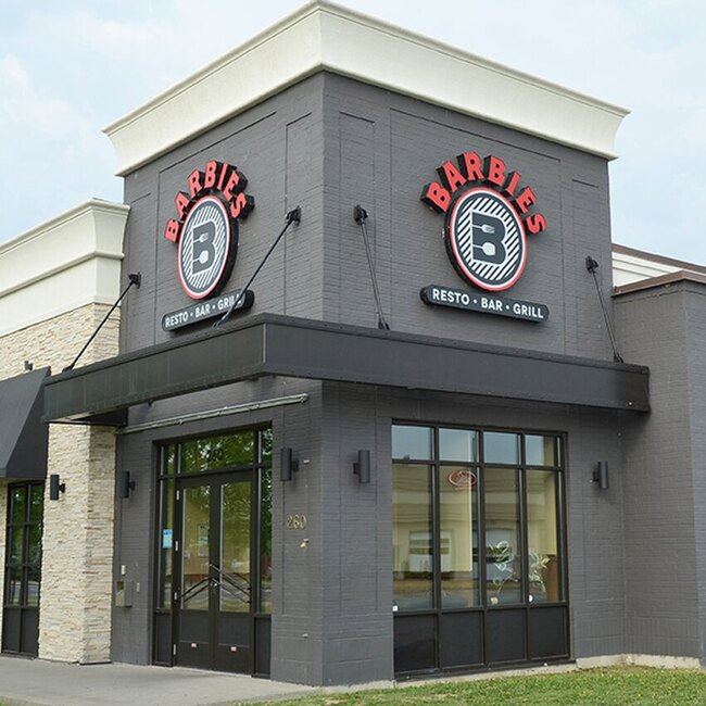 Barbies Resto Bar Grill - Delivery Restaurants Near: J7K3B7