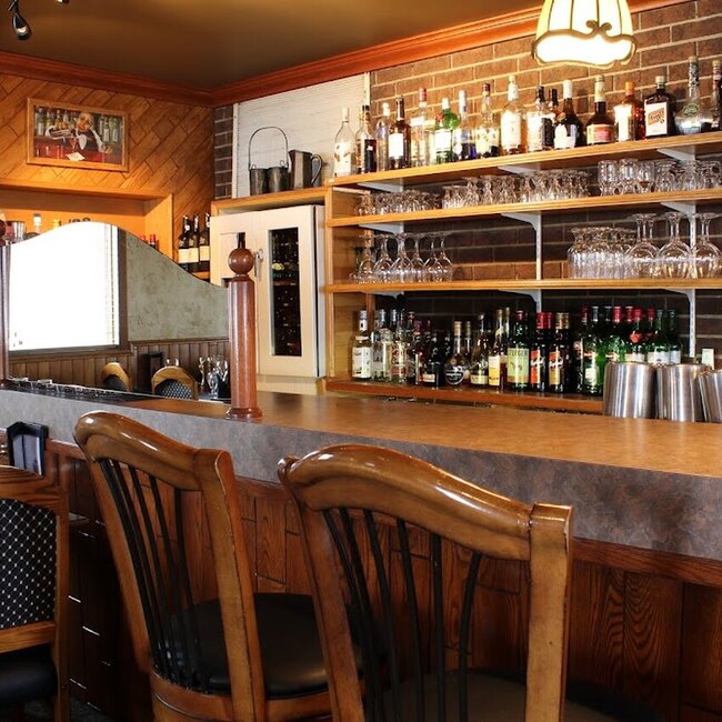 La Chaumi&egrave;re Bifteck - Restaurants pr&egrave;s de: J6E0M1