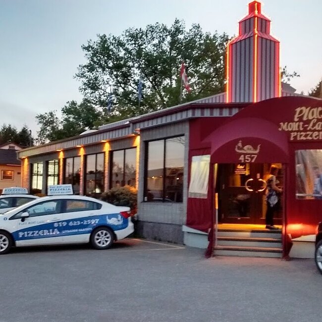 Place Pizzéria Mont-Laurier - Restaurants près de: J9L1K8
