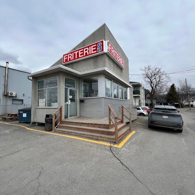 Friterie 640 Mascouche Restaurant: Menu, Reviews & Reserve (2026)