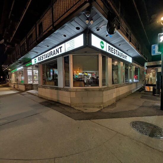 Green Stop Ville-Émard, Montreal: Menu, Reviews & Reserve (2026)