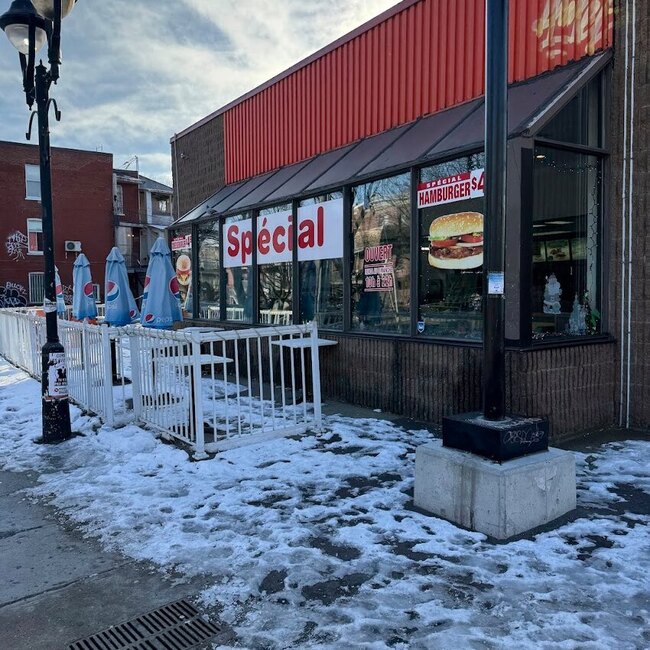 La Pataterie - Poutine Restaurants Near: J4H4E5