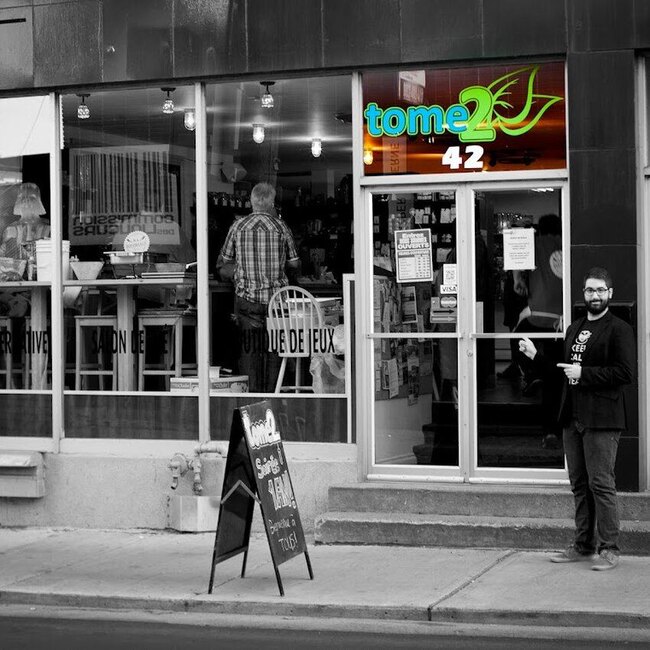 Tome2 - Boutique de Jeux / Caf&eacute; Restaurant