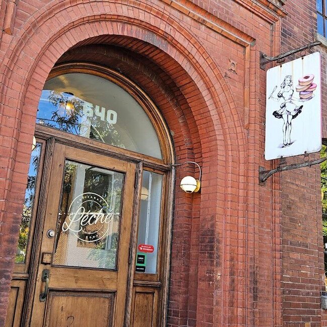 L&eacute;ch&eacute; Desserts - Bubble Tea, Poutine, Desserts & Sweets, Tea Restaurants Near: H4E1A2