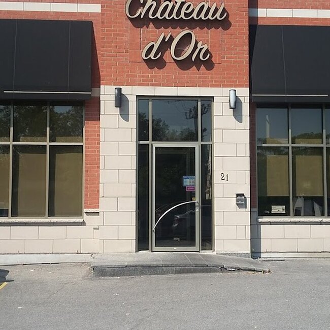 Ch&acirc;teau d'Or -  Restaurants Near: J7A2H3