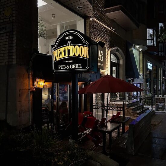 Nextdoor Pub & Grill - Restaurants de Westmount