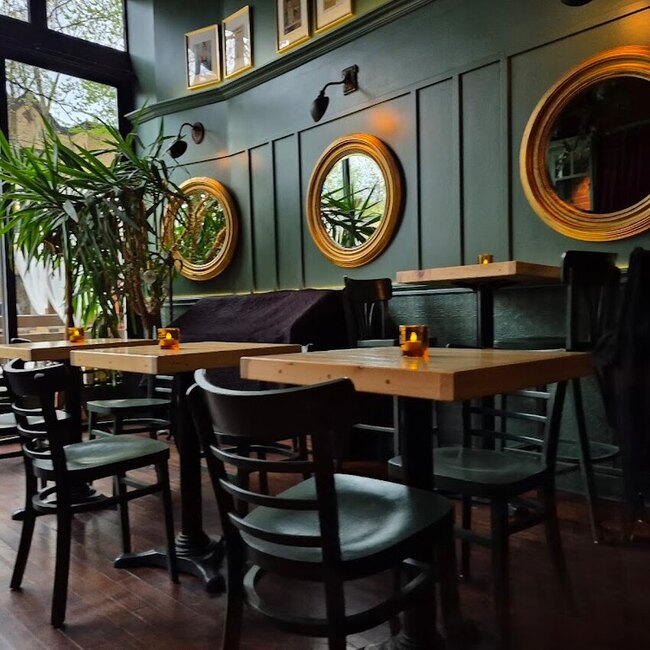 Le Bureau Bar Tapas - Restaurants Near: H3J0A5