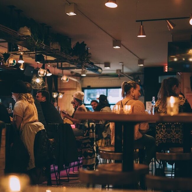 Madame Smith - Montreal Lounge Open Late Restaurants