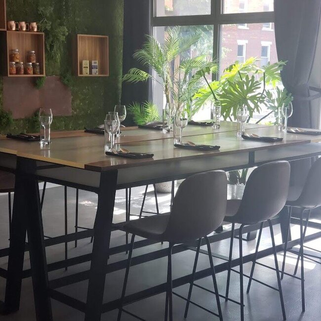 Garcons Poel&eacute;s - Restaurants D&eacute;jeuners pr&egrave;s de: H2H2B3