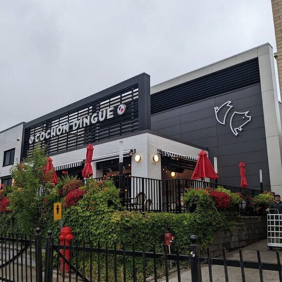 Le Cochon Dingue - Grill, Italian, Pizza, Salads, Pasta Restaurants in Quebec