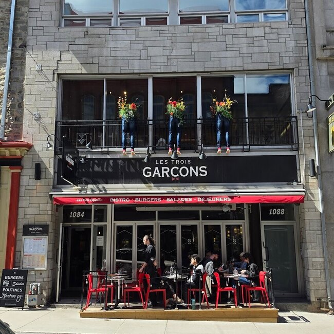 Les Trois Gar&ccedil;ons - Bistros Brunch in Quebec
