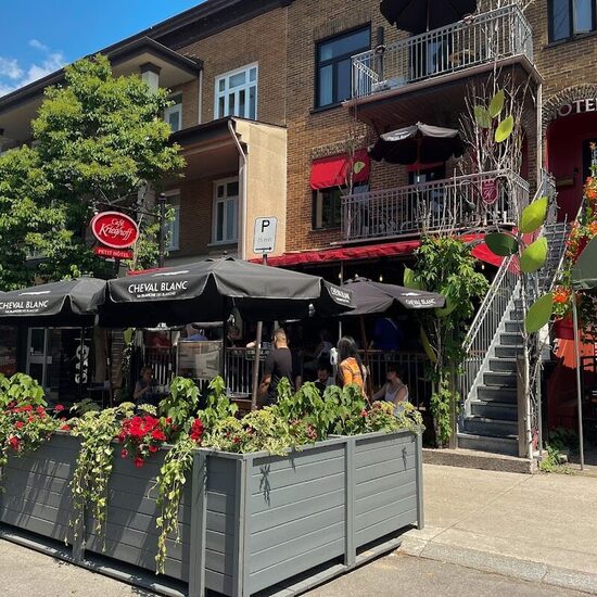 Café Krieghoff - Tea, Cafés, Chocolateries Restaurants in Quebec