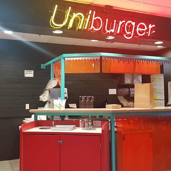 Uniburger - Restaurants Am&eacute;ricains pr&egrave;s de: H3A1E9