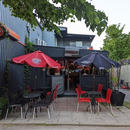 Casa Calzone - Grill, Italian Restaurants in Quebec